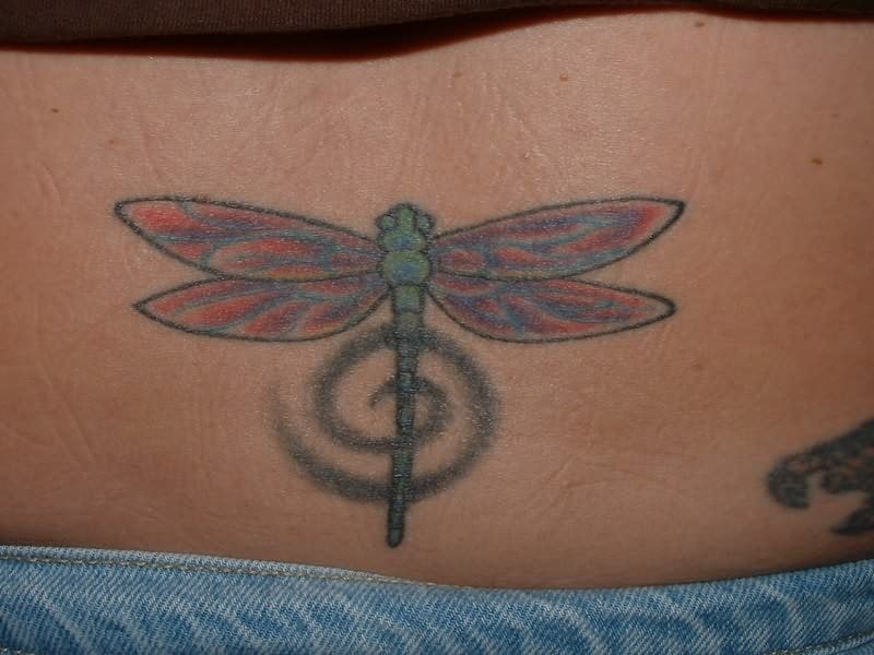 tatuaggio libellula 23