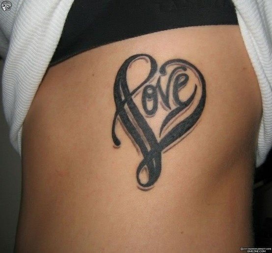 10 tatuaggio cuore foto