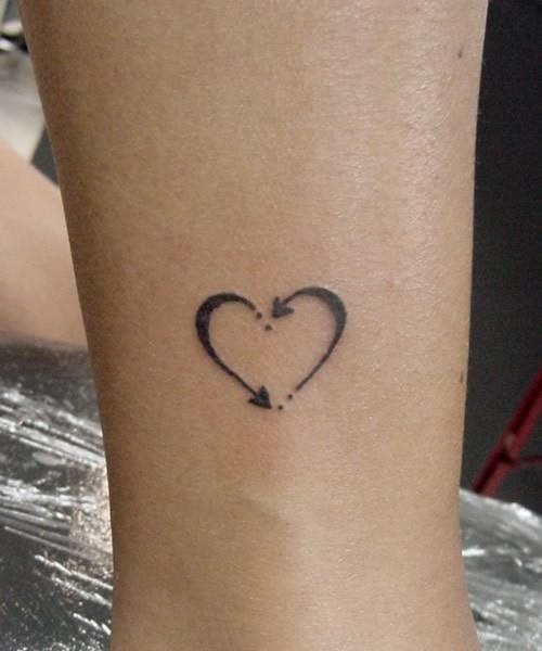 21 tatuaggio cuore foto