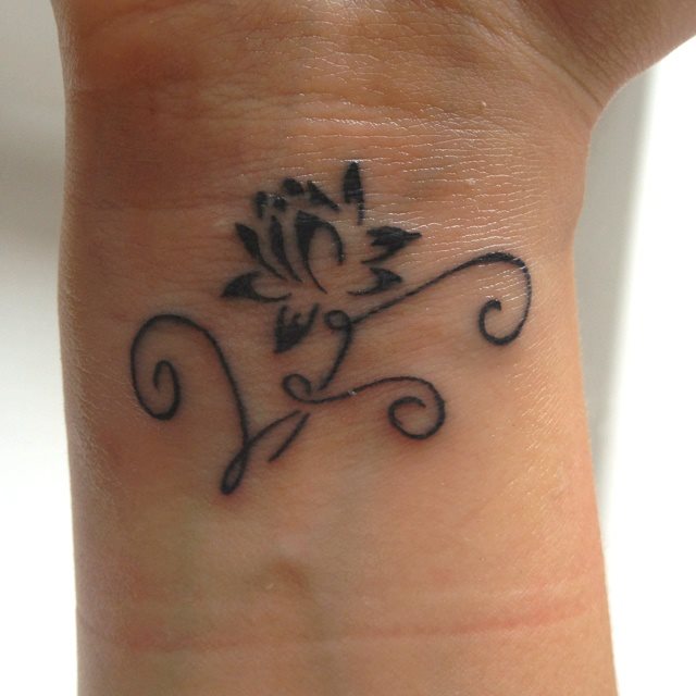 tatuaggio fiori 46