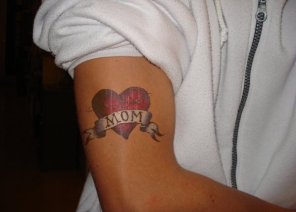 Foto Mom_Heart_Tattoo-9997