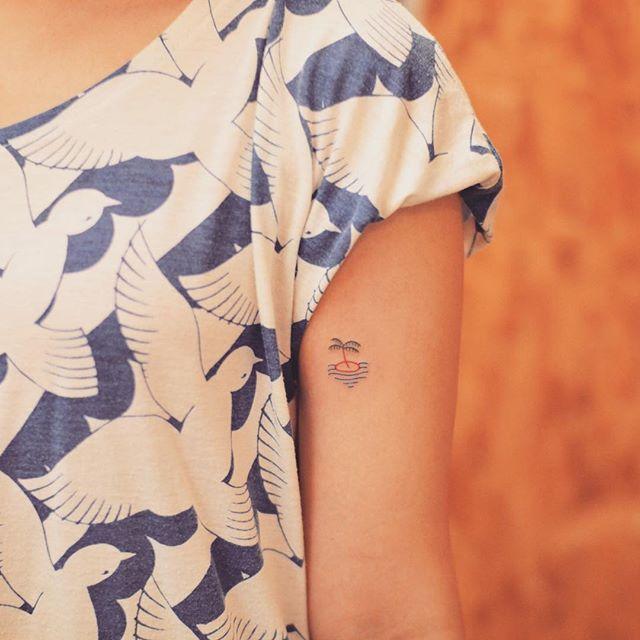 tatuaggio braccio di donna 203