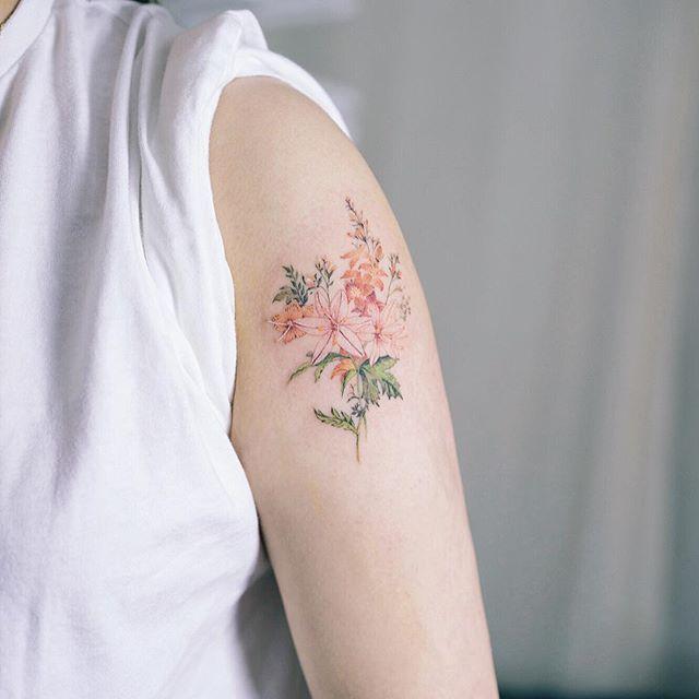tatuaggio braccio di donna 77