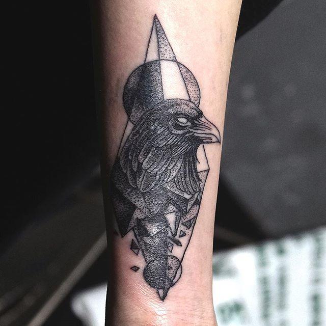 tatuaggio braccio di uomo 53