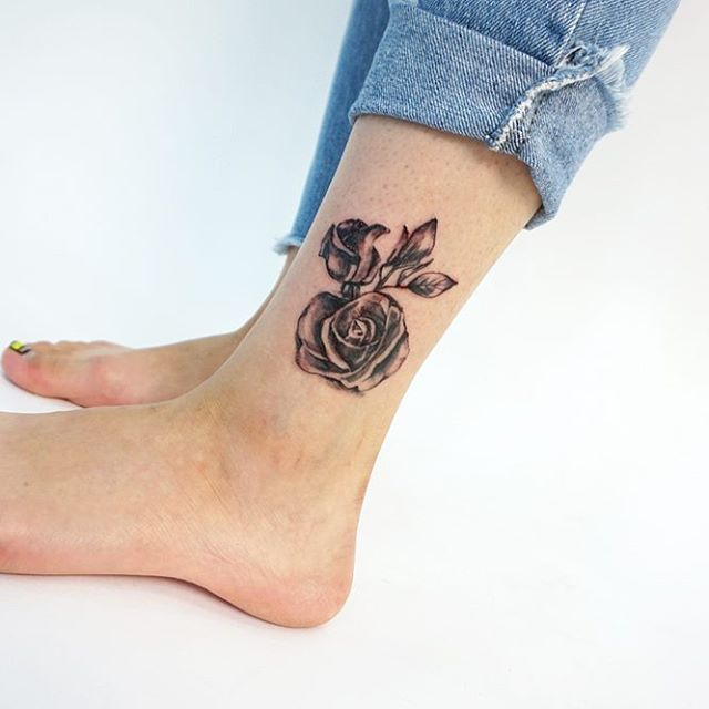 tatuaggio caviglia 145