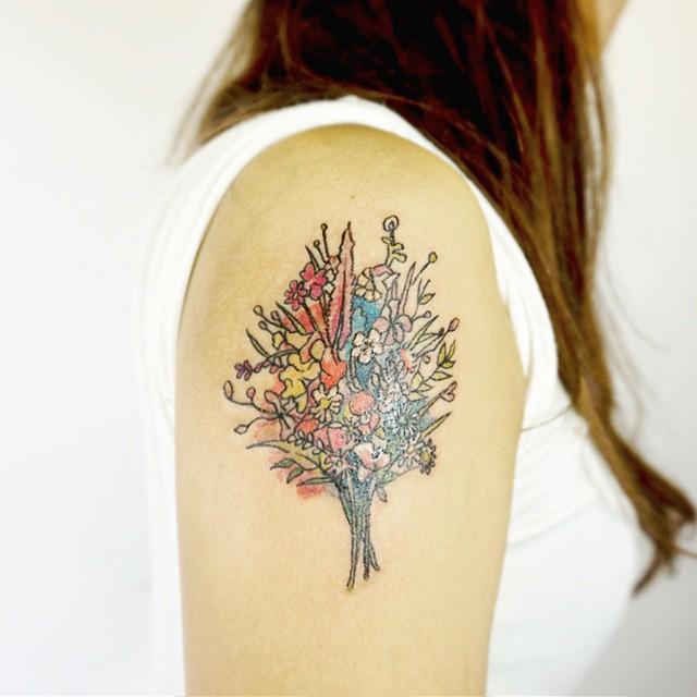 tatuaggio fiore 117