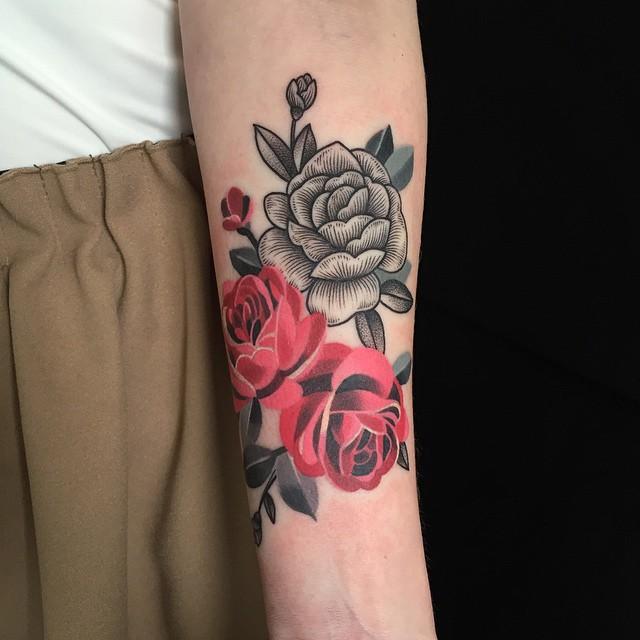 tatuaggio fiore 125
