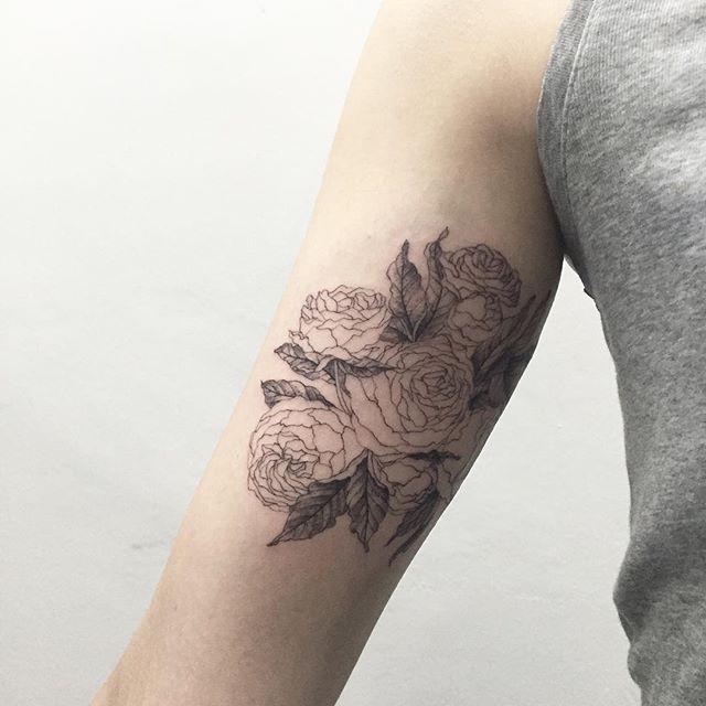 tatuaggio fiore 129