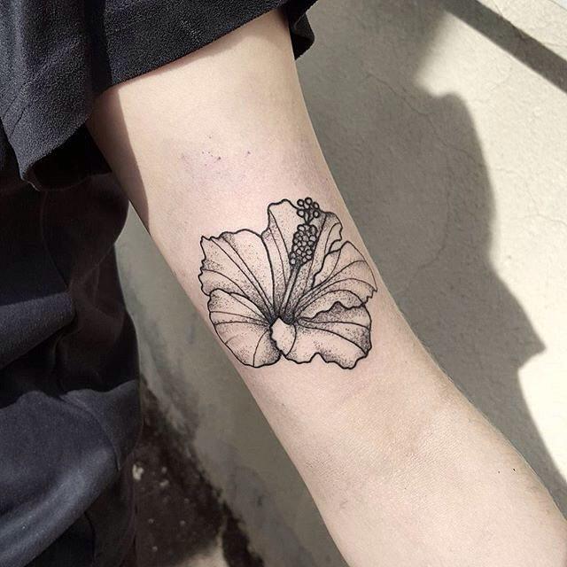 tatuaggio fiore 47