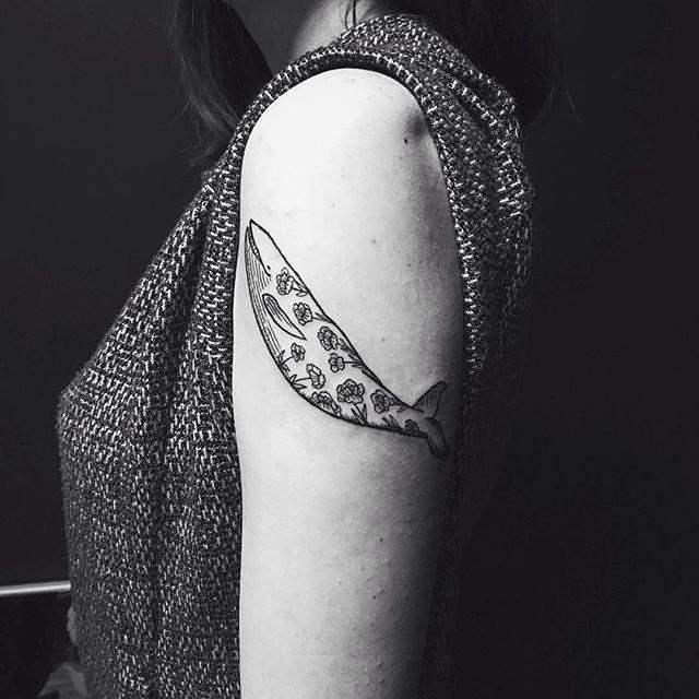 tatuaggio balena 19