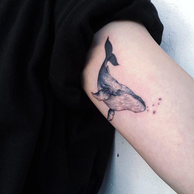tatuaggio balena 21