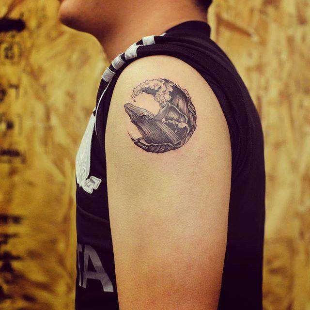 tatuaggio balena 33