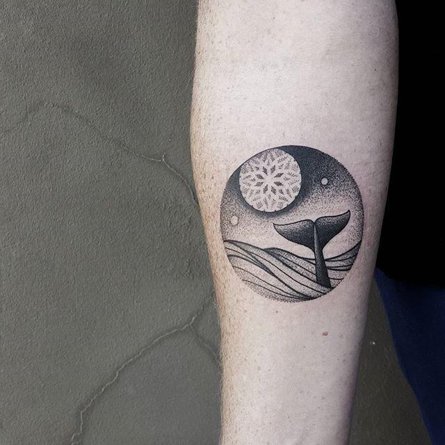 tatuaggio balena 89
