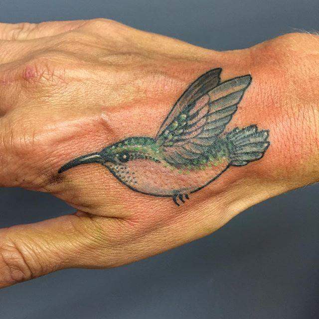 tatuaggio colibri 55