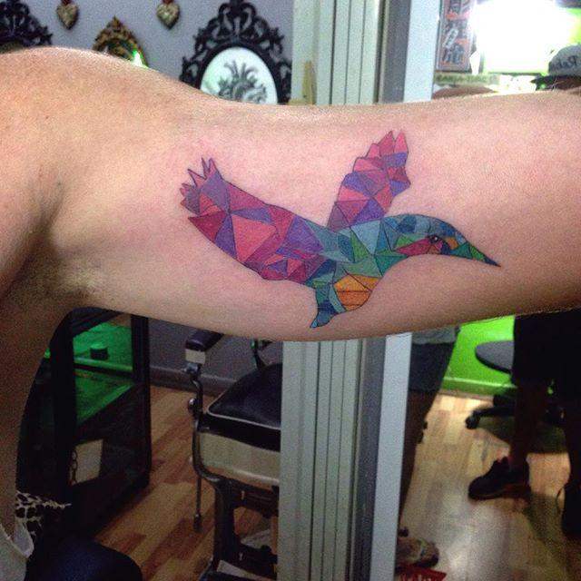 tatuaggio colibri 77