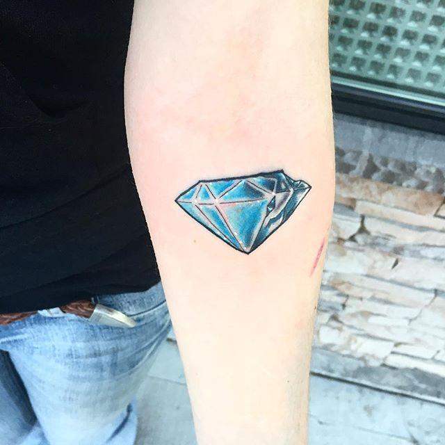 tatuaggio diamante 19