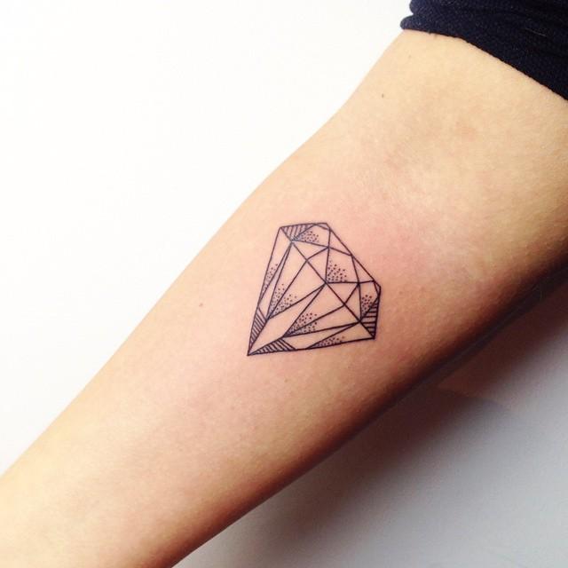 tatuaggio diamante 93