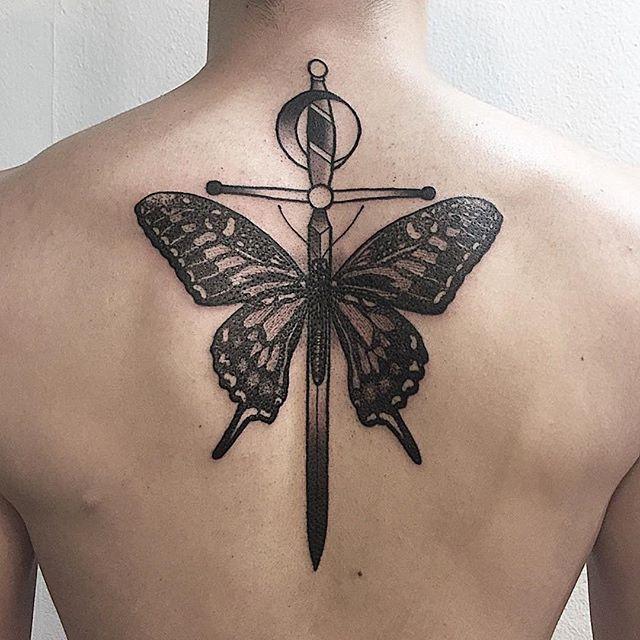 tatuaggio farfalla 143