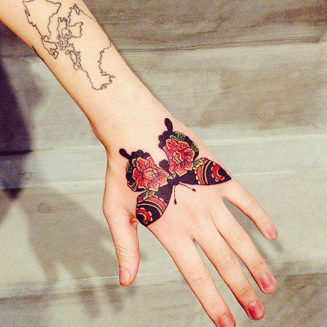 tatuaggio farfalla 23