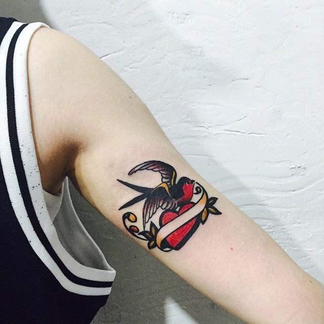tatuaggio rondine 95