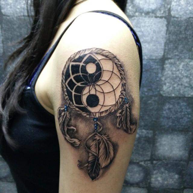 tatuaggio yin yang 75