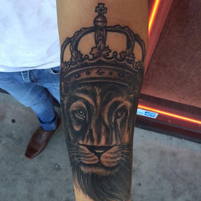 tatuaggio leone 111