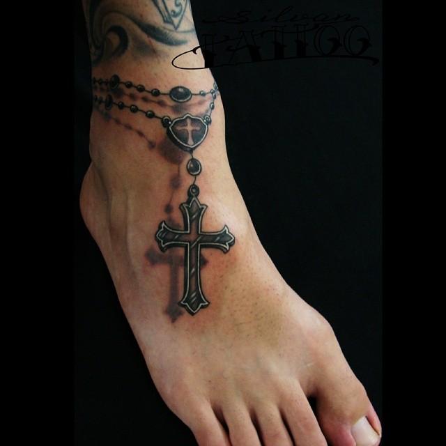 tatuaggio motivo religioso 39
