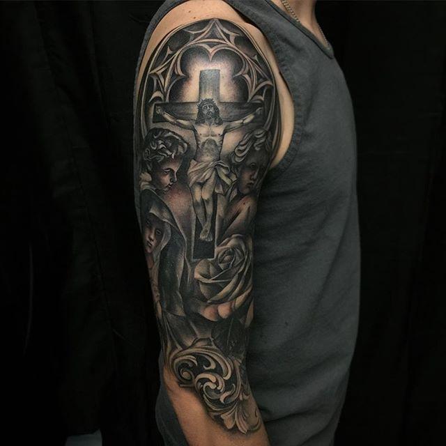 tatuaggio motivo religioso 71