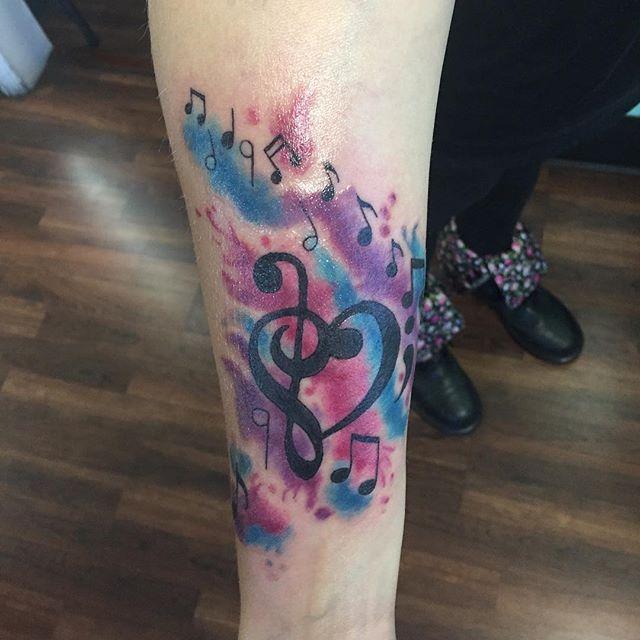 tatuaggio nota musicale 83