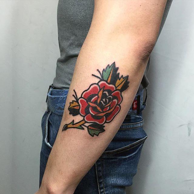 tatuaggio rosa 103