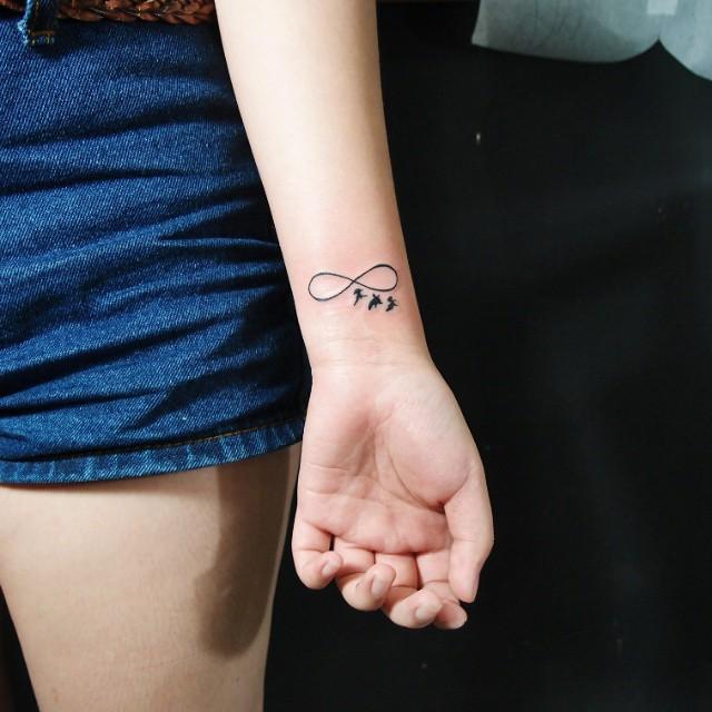 tatuaggio simbolo infinito 49