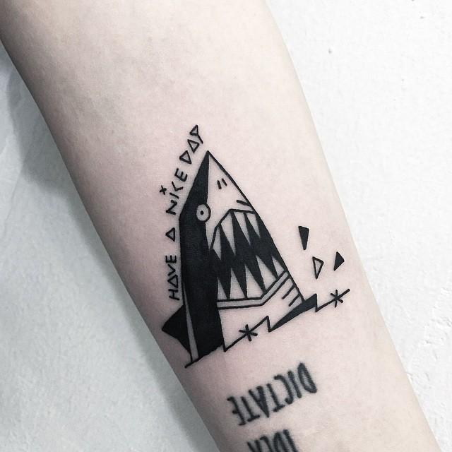 tatuaggio squalo 59
