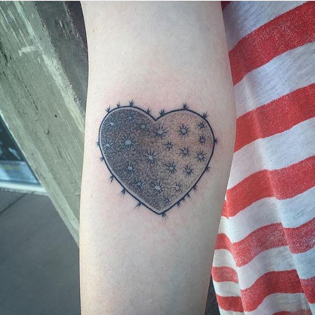 tatuaggio cuore 19
