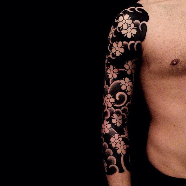 tatuaggio fiore ciliegio sakura 13