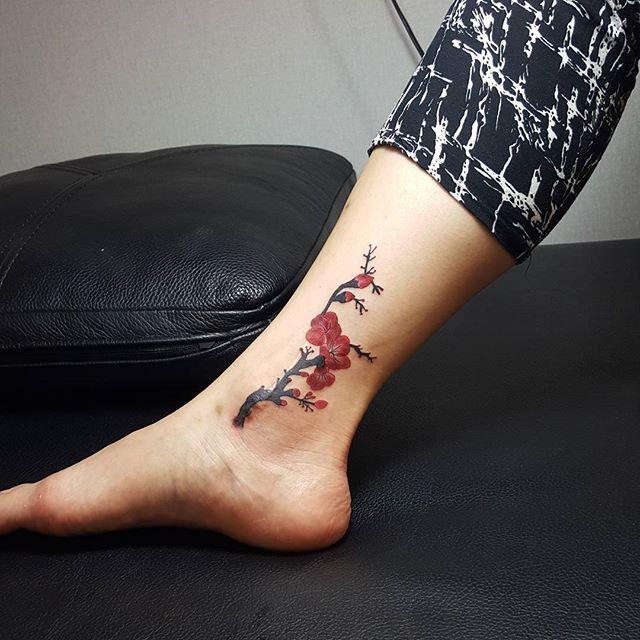 tatuaggio fiore ciliegio sakura 95
