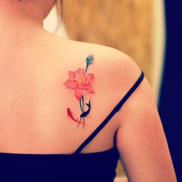 tatuaggio fiore di loto 79