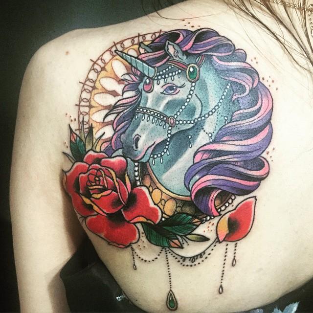 tatuaggio unicornio 57