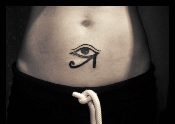 tatuaggio occhio horus ra 57