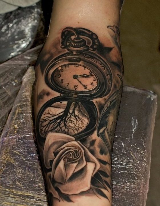 tatuaggio orologio 331