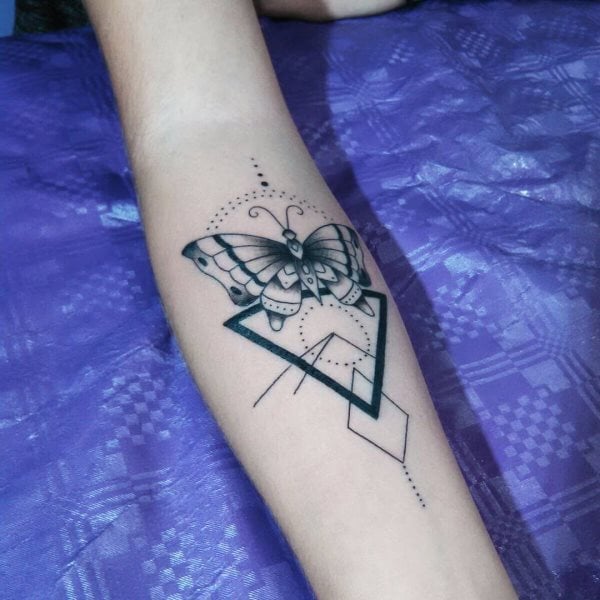 tatuaggio triangolo 135