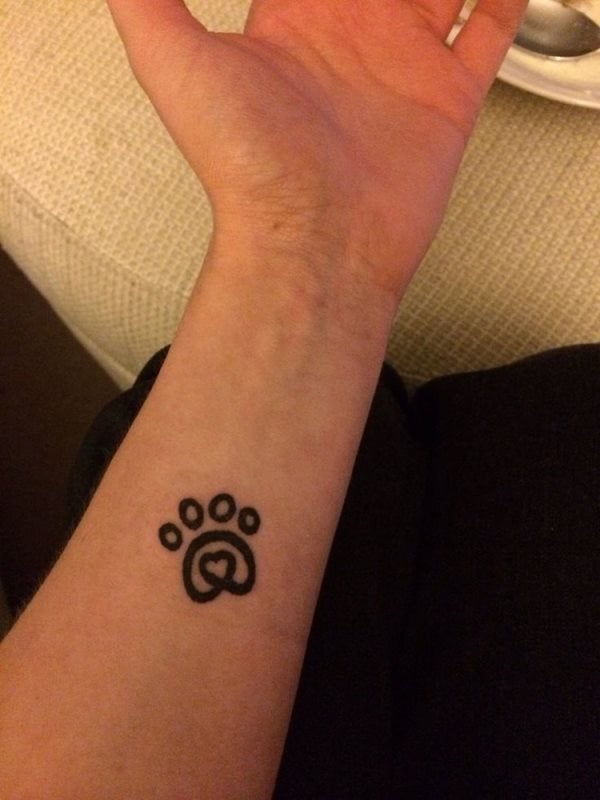 tatuaggio zampa di cane 135