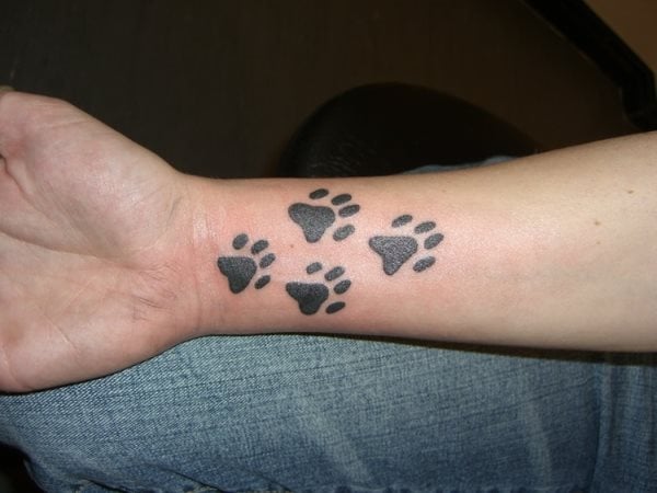 tatuaggio zampa di cane 59