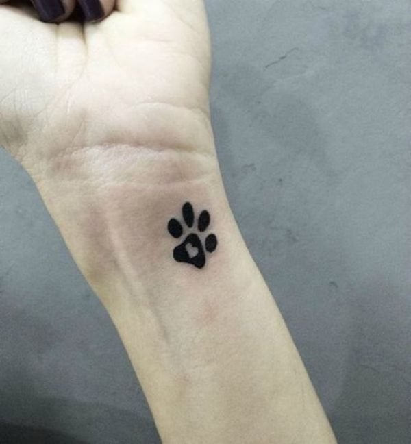 tatuaggio zampa di cane 97