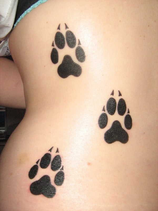 tatuaggio zampa di cane 99