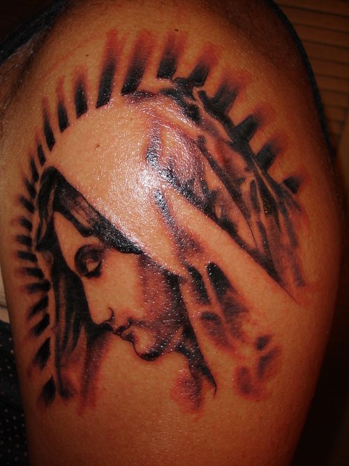 17 tatuaggi religiosi
