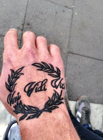 tatuaje ramo olivo 148