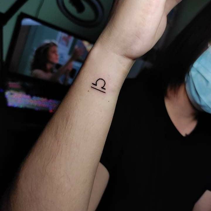 tatuaggio bilancia 66