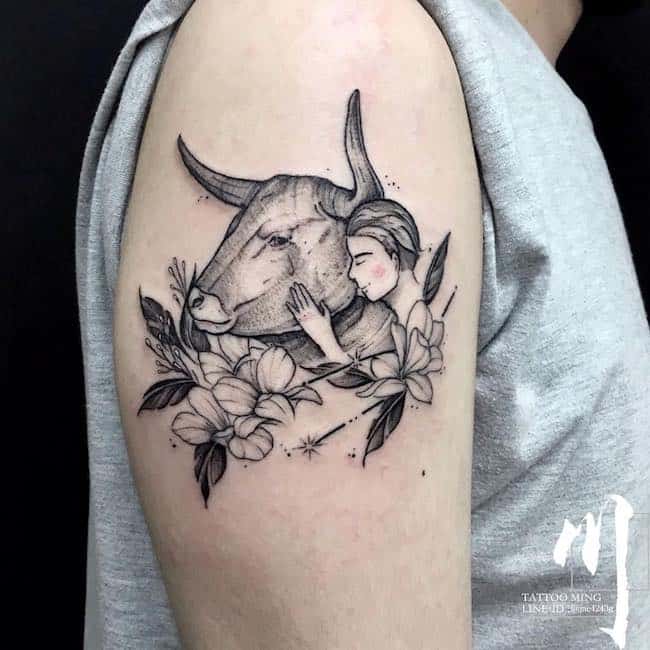 tatuaggio toro 62