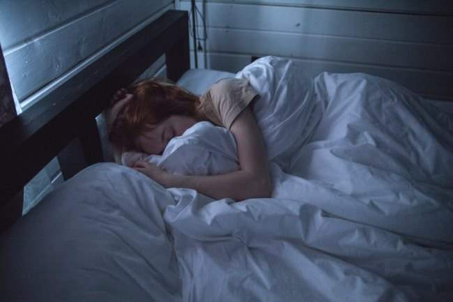 donna che dorme 65