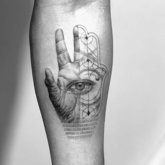 tattoo occhio illuminati 08